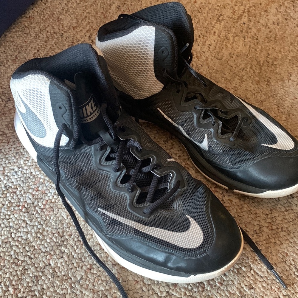 Men’s Nike high tops size 9